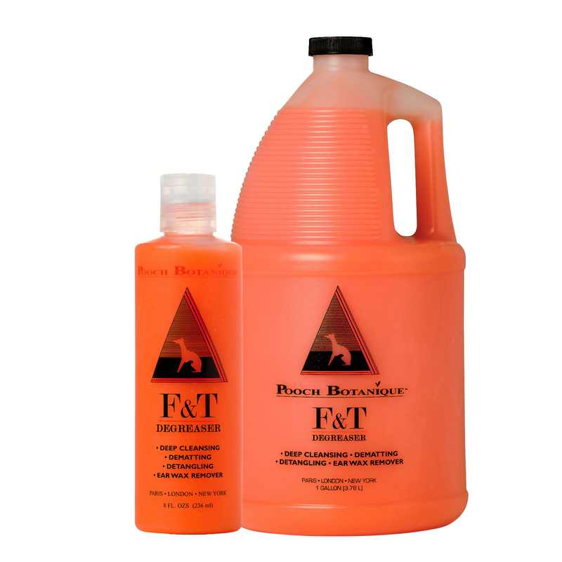 Shampoing degraissant et demelant pour chien a pelage charge
